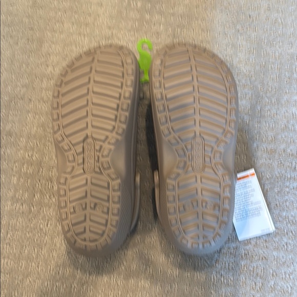 Crocs Clogs - Picture 3 of 4